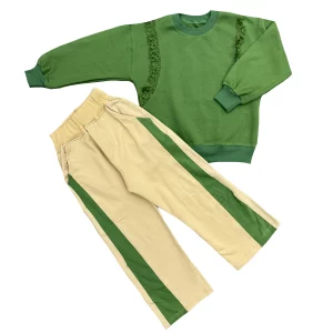 ست دوتکه دخترانه با طراحی خاص و جزئیات گیپوری