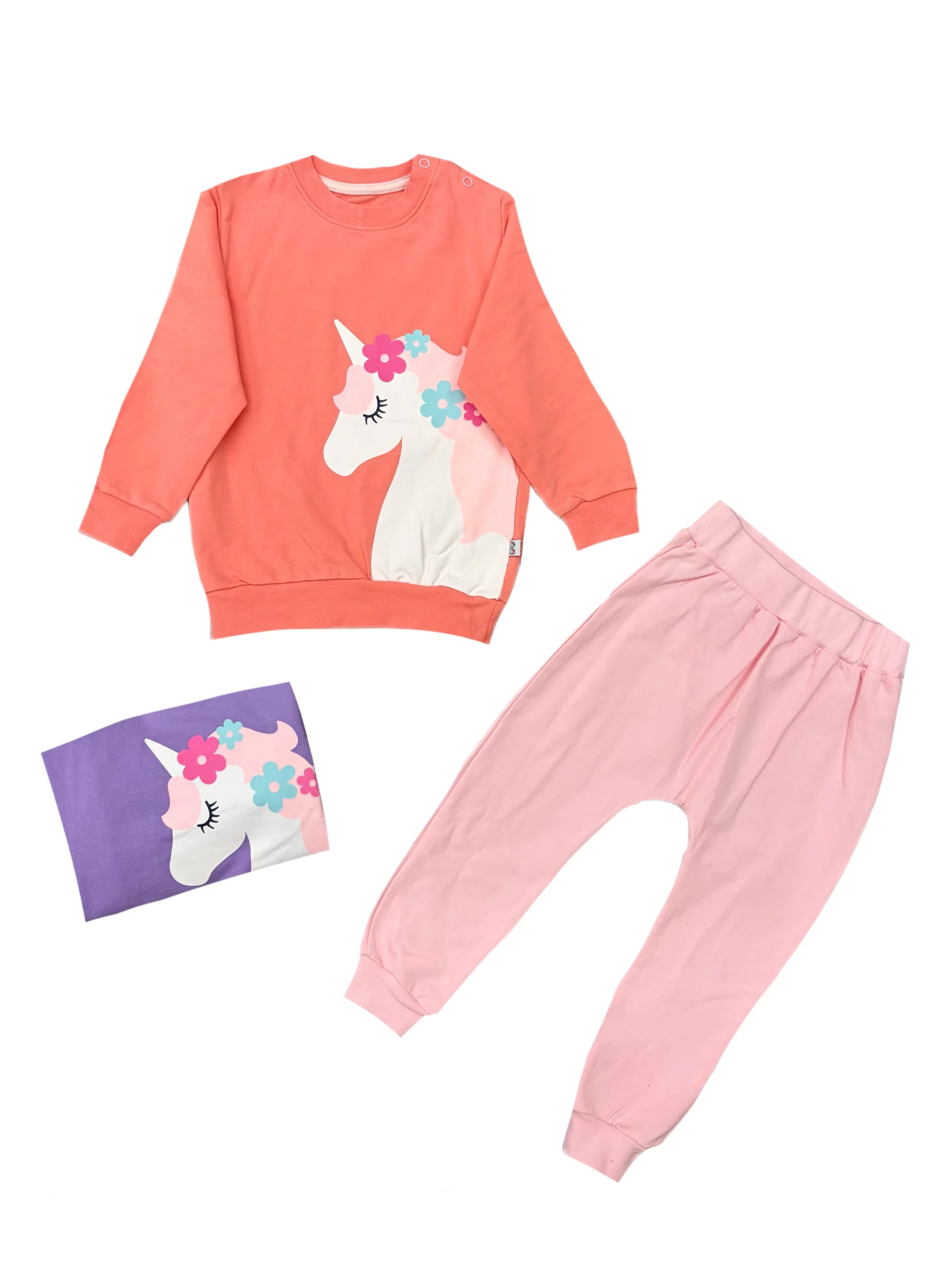 ست نوزادی تکشاخ