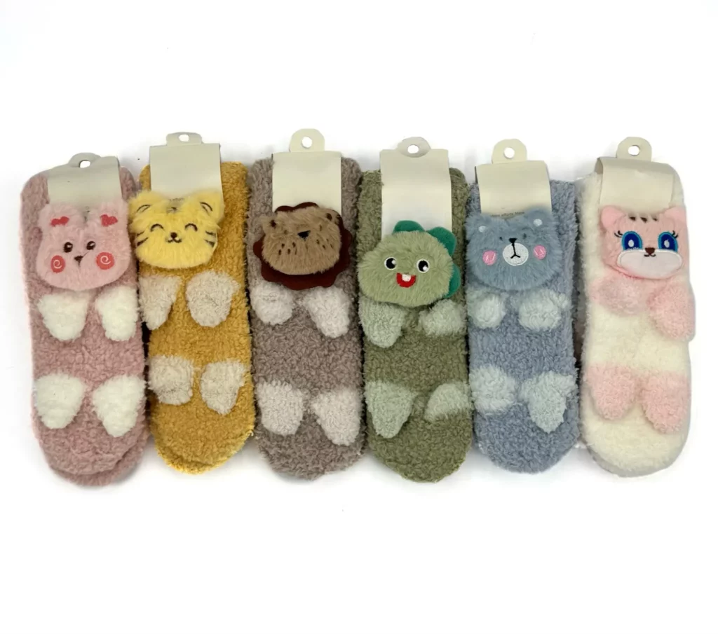 جوراب بچگانه عروسكي