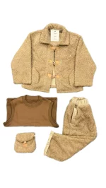 چهار تیکه بچگانه