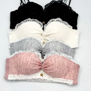 سوتین زنانه وسط ستاره